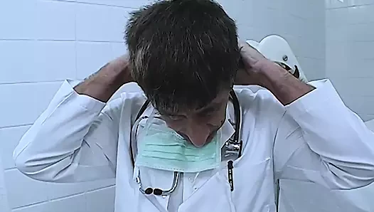 Pussy licking in kinky doctor office