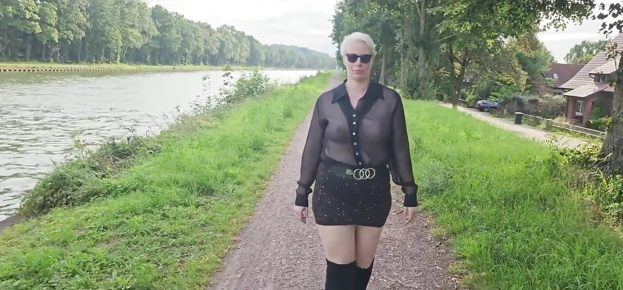 Fucked Myself with My Vibrator by the Mittelland Canal