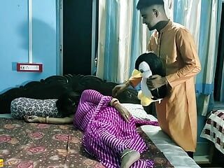 Индийская горячая пара занимается сексом! Бенгальский горячий секс жены !!