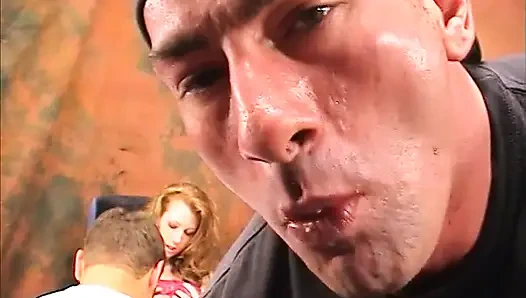 Ateşli sahnelerin tadını çıkarın