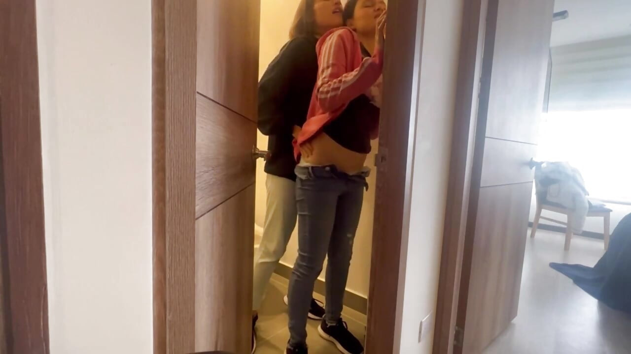 Two married women meet to finger each other in their dirty pussies