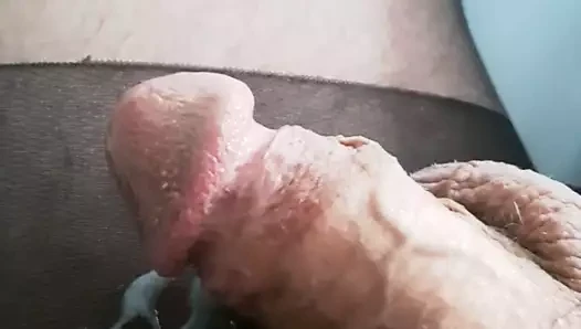 Siyah naylon çoraplar boşalıyor