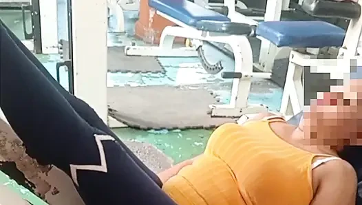 Spor salonu çalışanı kadın eve gitmeyi kabul etti