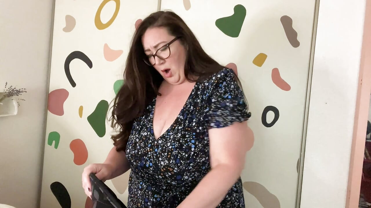 Follando madrastra en su pequeño traje de baño