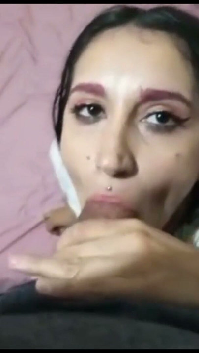 Mi first blowjob | Clip 1