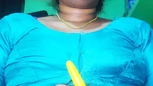 Sandra hot bhabhi Brust Scene No. 1