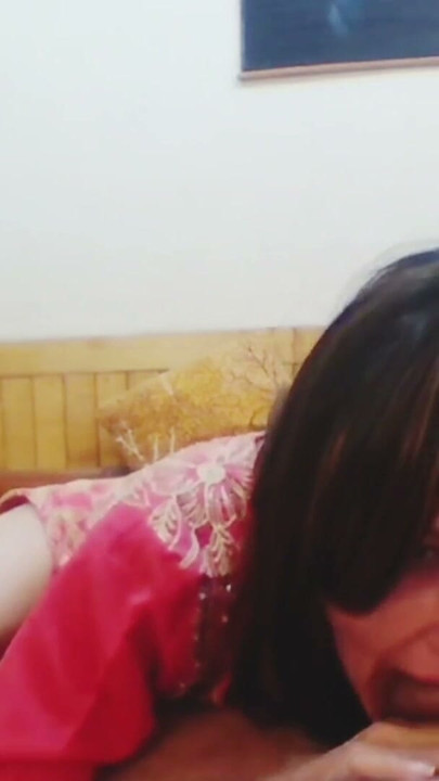 สาวน่ารักสุดเซ็กซี่ดูดีตอนอมควยฉัน | คลิป 2