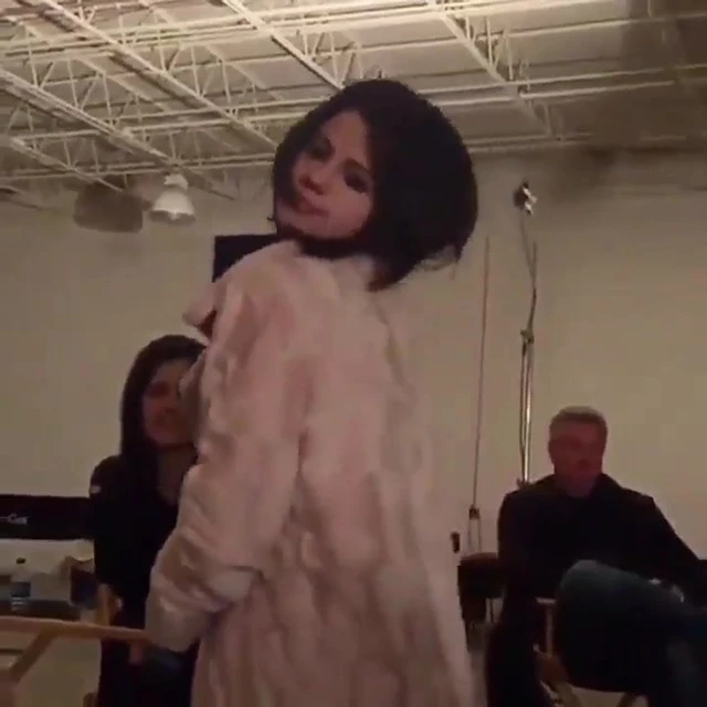 SELENA GOMEZ WOULD BE A FUCKING HOT STRIPPER !!!!!!