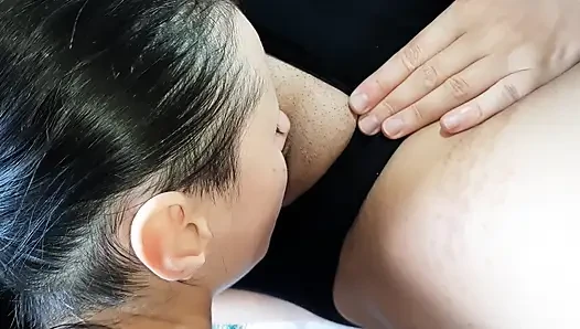 Meine freundin leckt meine muschi und fingert gleichzeitig ihre eigene muschi