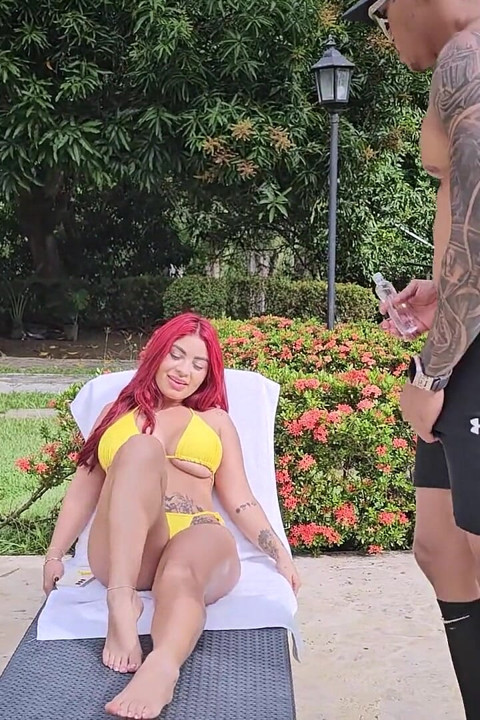 Pool Attendant Gives His Redheaded Boss a Blowjob Outdoors - Brandon Cruz & Alejandra Palacios