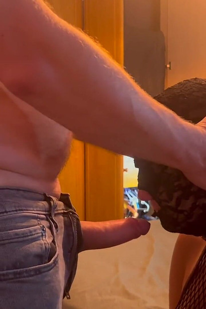MiLF moglie viene legata, rasata e poi scopata duro