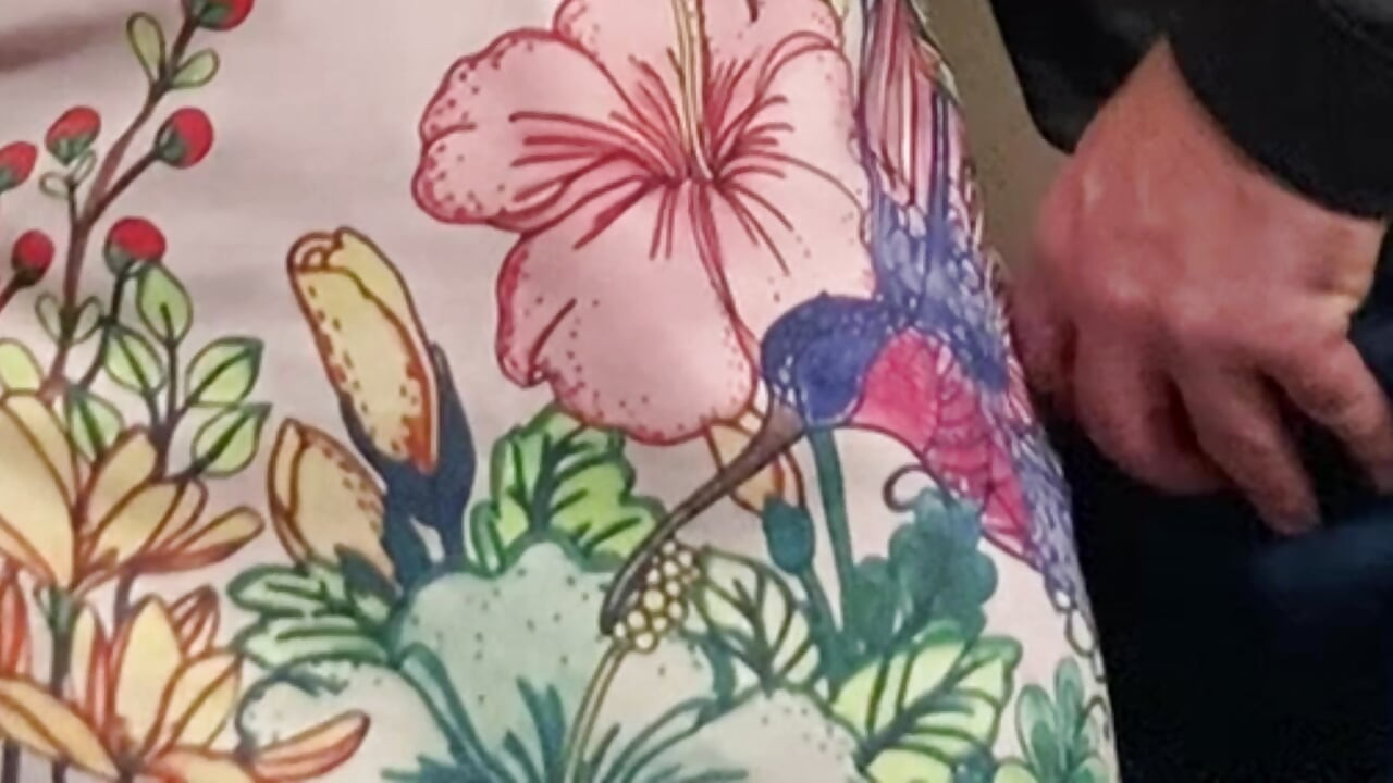 يا إلهي!! رجل عجوز يستمني لي في مترو الأنفاق