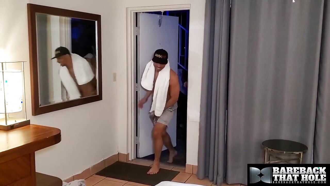 Barebackthathole Drew Dixon Takes Every Inch of Zario Travezz Horny Dick