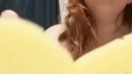 Мой маленький пони скрашивает губкой