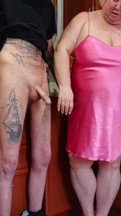 a friend in the kitchen sucks a dick, jerks it off and watches the sperm | Clip 3