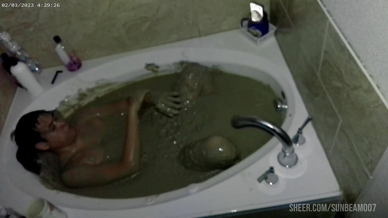 Najbolji epski domaći mudbath ikada