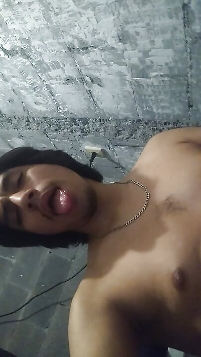 Masturbation Show in the Bathroom