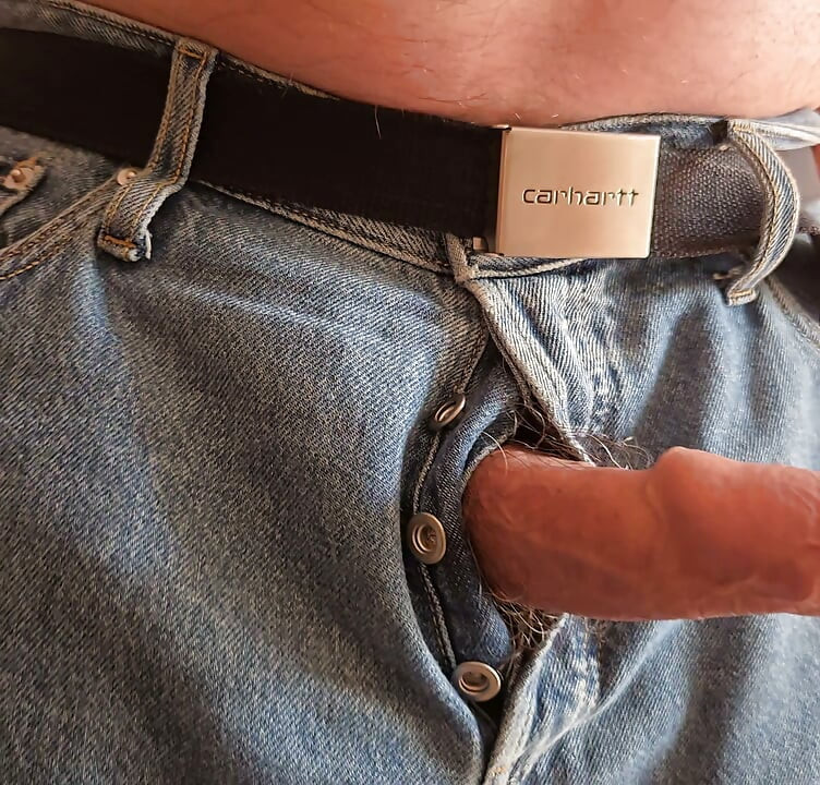 Stocky guy finally taking his dick out for a wank