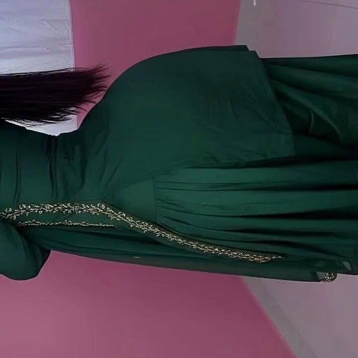 Μπάνιο της γυναίκας Desi στο μπάνιο του ξενοδοχείου Διαρροή mms!