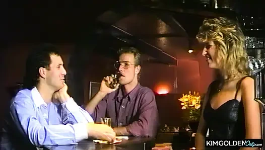 Heisser Blowjob in der Lounge