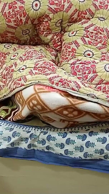 A mostohafiam a közelben feküdt és szorosan tartott egész éjjel | Klip 2