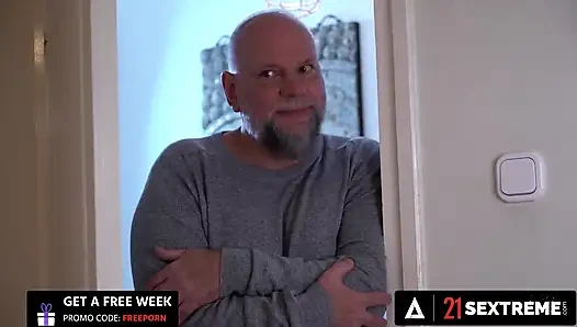 21 SEXTREME - Hot Babe Renata Fox Drilled by Horny Old Stud