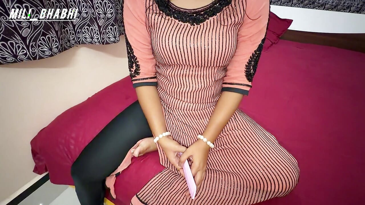Desi mooie dames Taylor strakke kut neuken volledige Hindi audio mms, Indische Desi thuis alleen Taylor neemt grote zwarte lul hardcore xxxx