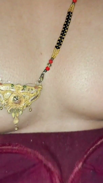 Indian Bhabhi sucking Brother in law big dick till cum in her mouth yummy ! | Clip 1