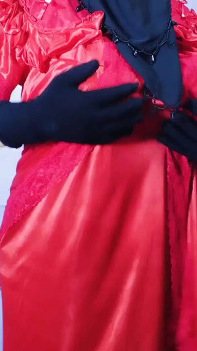 Bangladeshi beautiful hot housewife having sex and dancing inside the room | Clip 1