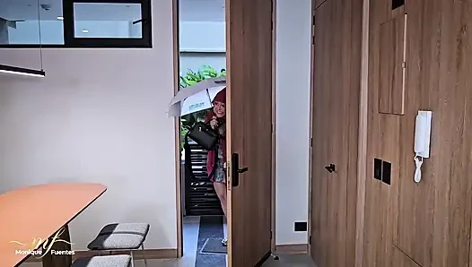Ich komme durchnässt vom regen an, aber mein stiefsohn macht mich mit seinem sperma noch nasser - Monique Fuentes & Zack Whiter