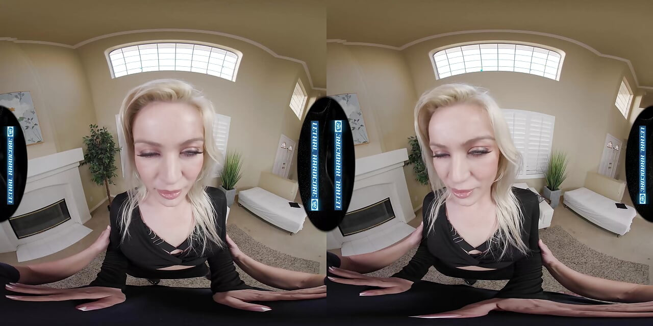 قاتل المتشددين VR - زوجة قرنية المجاور CHERRY KISS ترحب بكم في الحي مع كسها