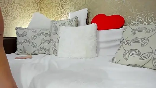 90min Nude Masturbation Squirt & Cum