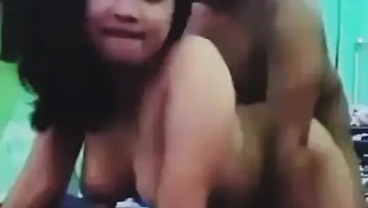 Saudari Tiri Mesumku Mengajak Berhubungan Seks