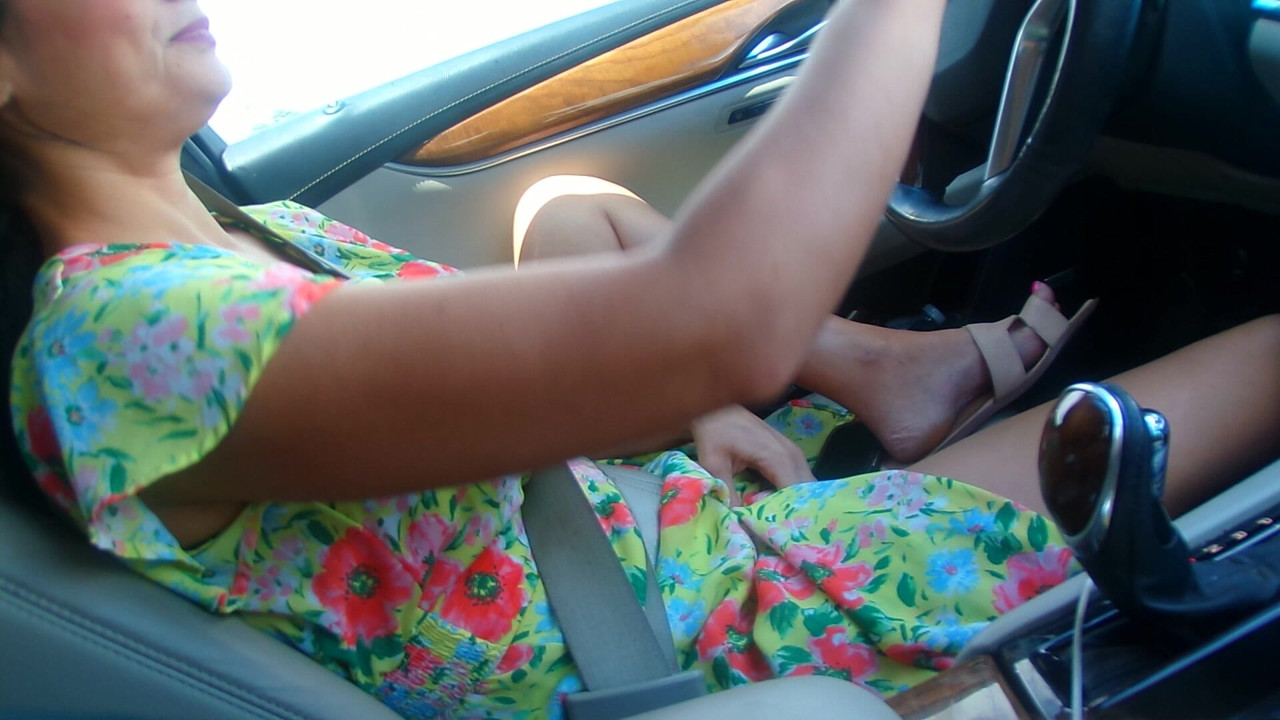 A little car flash from petite, Latina, hotwife milf!