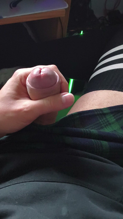 Thight highs femboy wanking