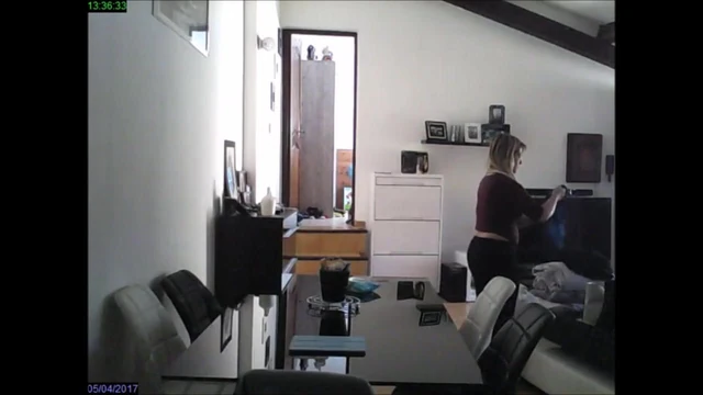 femme de menage hot