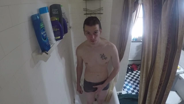 Lance Cage Taking a Shower and Cum for Entertainment