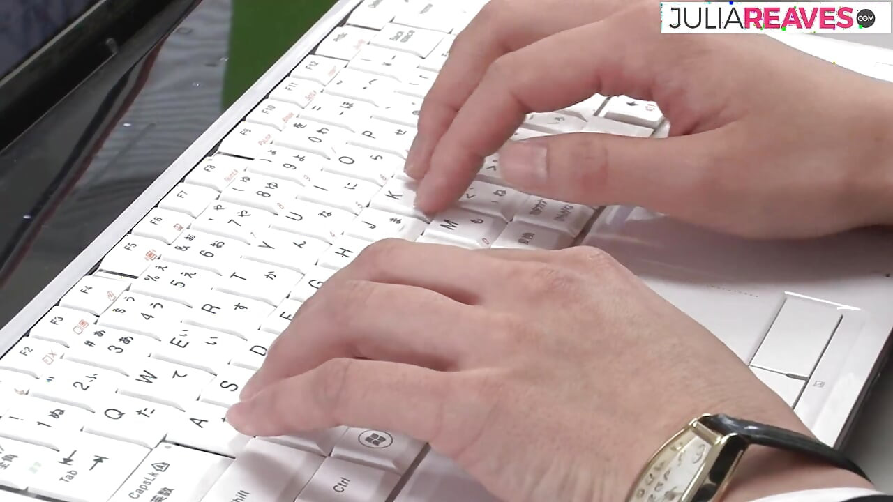 Horny girl gets a vibrator in her pussy before riding a hard cock