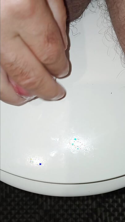 Arousal of a beautiful on sweet with a leak! Rate!