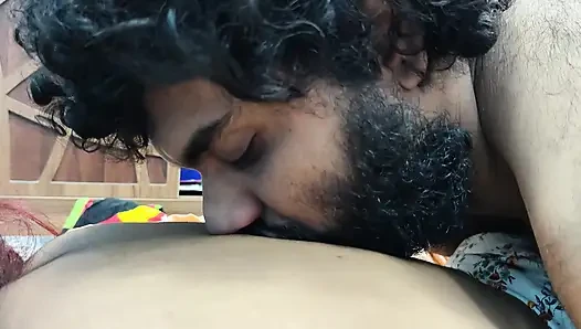 Arschkuss mit körpermassage mit körperlotion