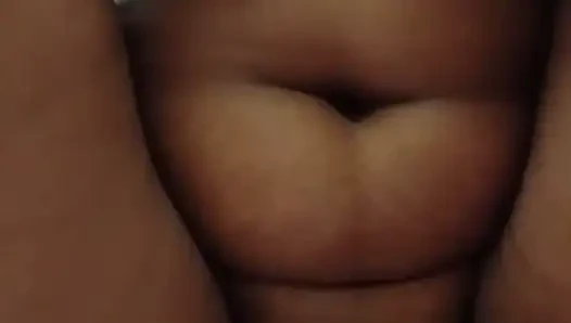 Aku pergi ke rumah adik tiri rahul mahak yang masih perawan dan sama dia