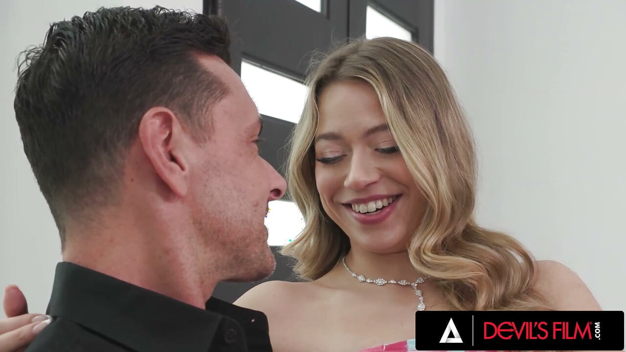 DEVILS FILM - Summer Kline Takes The Extra Treat And A Load In Her Pussy