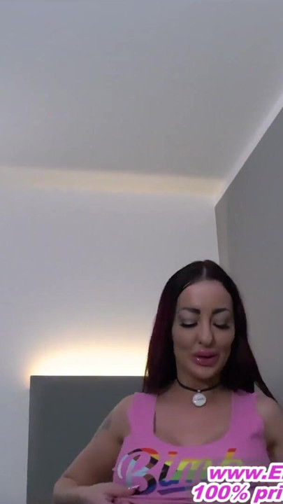 Aktris porno Jerman ngentot di Venus Fair di Berlin | Klip 2