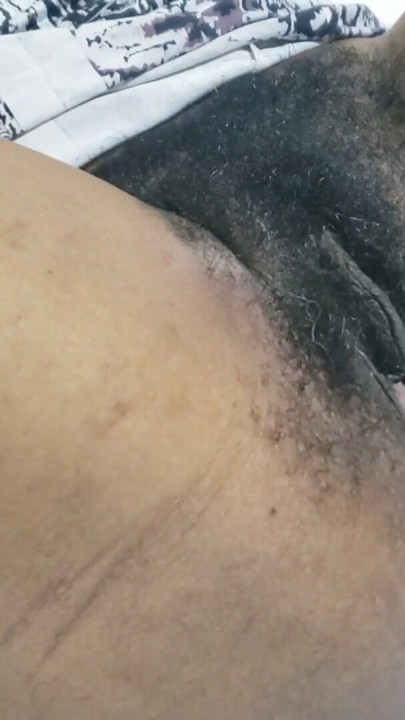 在充满挑逗欲望的诱人深夜幻想中张开大阴唇 |剪辑 1