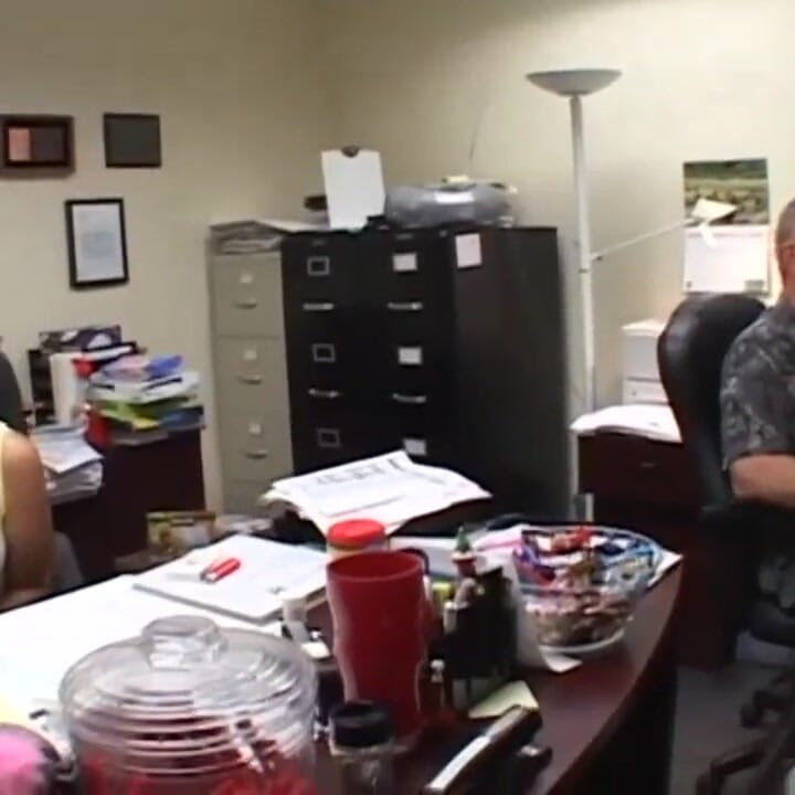 अश्लील छोटी रंडी के लिए अंतरजातीय दोहरा प्रवेश