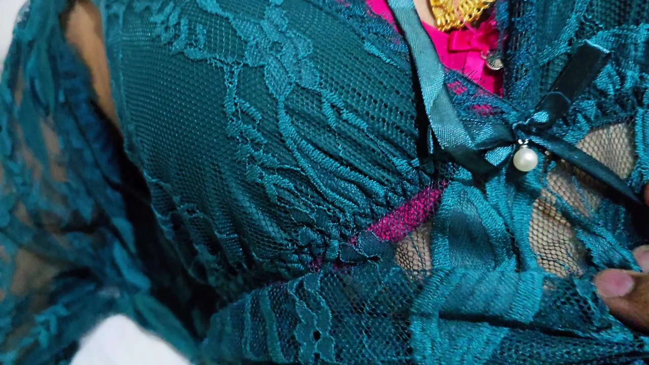 Shalu Bhabhi被干了一整晚