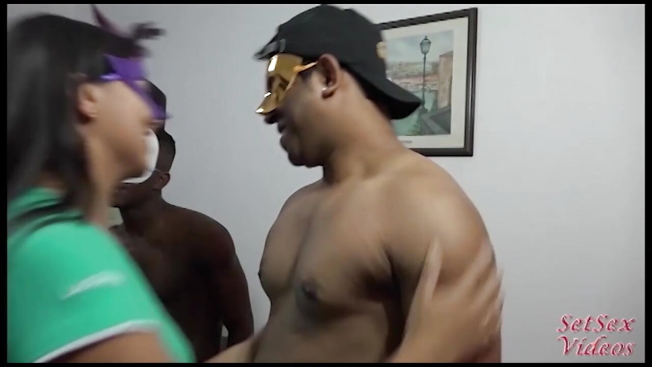 Nanabukkake y Chatty - Parte 1-3 - En Gangbang Con Amigos