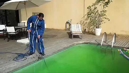 Good fuck at the swimming pool