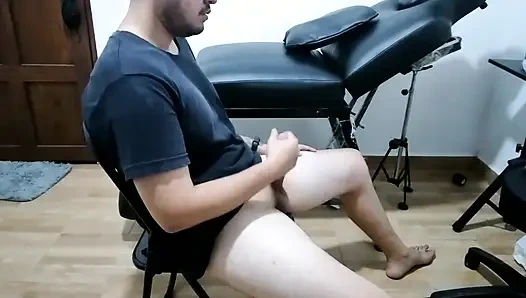 Komşumun karısı beni mastürbasyon yaparken gördü ve onu sikmemi istedi