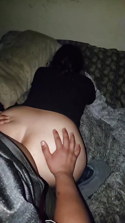 내 배다른 여동생과 빨리, 나는 그녀의 옷을 입고 온다